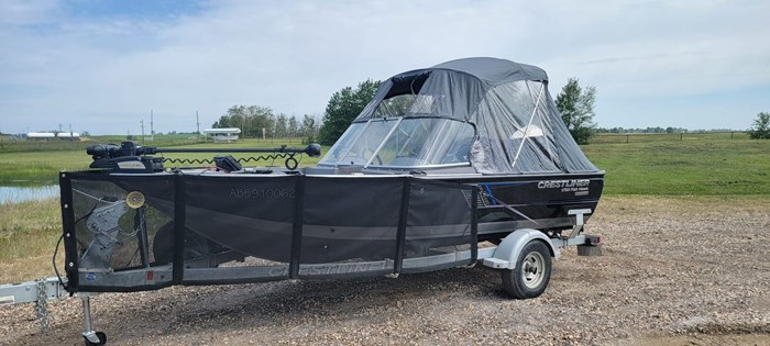 2017 Crestliner 1750 FISH HAWK PLATINUM Photo 1 of 34