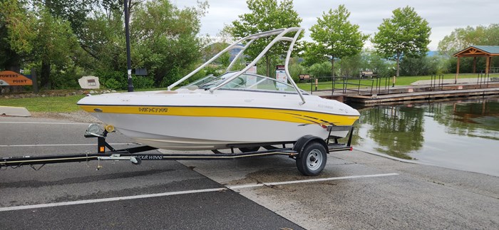 2007 Four Winns Horizon 190 Photo 1 of 4