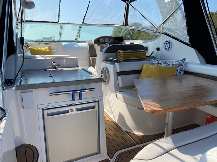 2007 Rinker 280 Photo 14 of 18