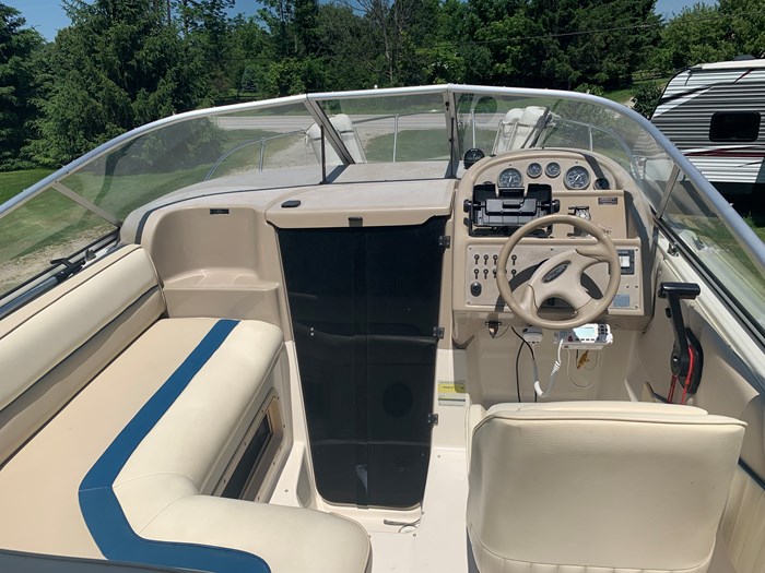 1996 Bayliner 2355 Cierra Photo 7 of 14