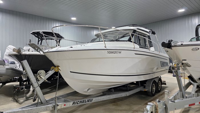 2023 Jeanneau NC 795 S2 Photo 1 of 9