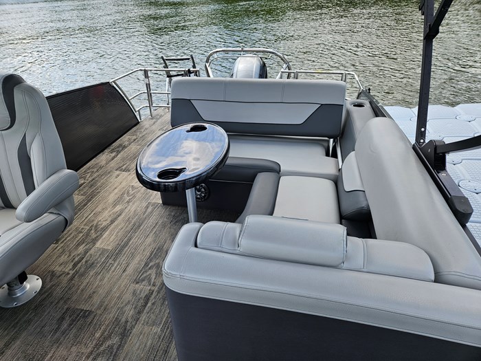 2023 Godfrey Pontoons Monaco split bench midnight package Photo 9 of 15