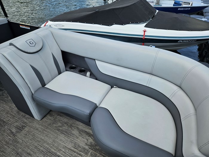 2023 Godfrey Pontoons Monaco split bench midnight package Photo 10 of 15