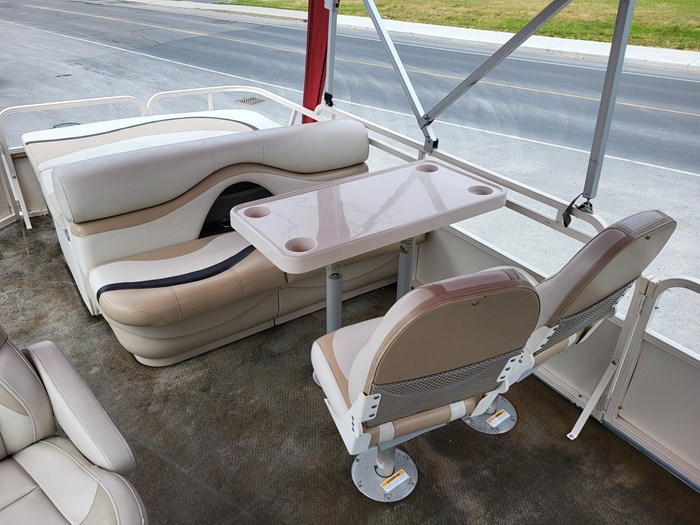 2011 Legend 21 GENESIS FUSION W/ 60HP EVINRUDE AND TRAILER Photo 10 of 14