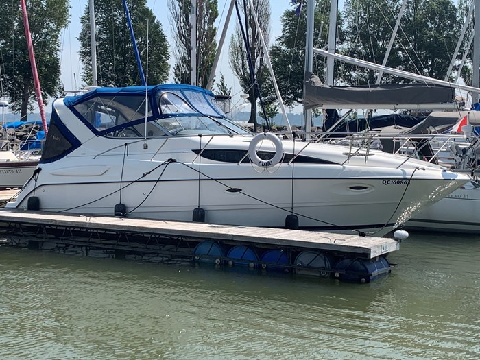 2005 Bayliner 305 Photo 2 of 28