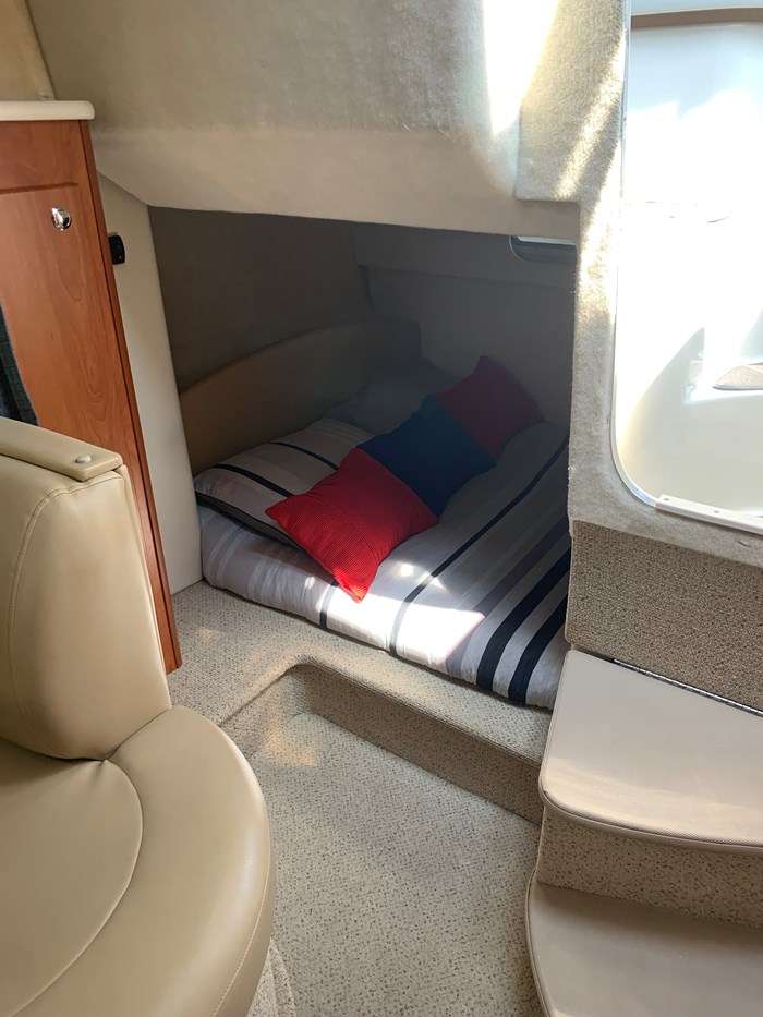 2005 Bayliner 305 Photo 16 of 28