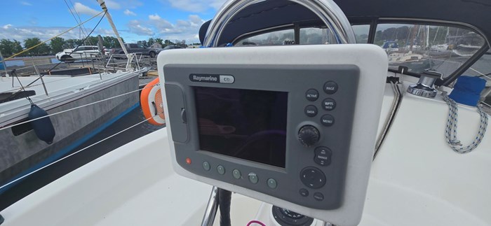 1997 Hunter 336 Photo 8 sur 38