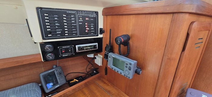 1997 Hunter 336 Photo 19 sur 38