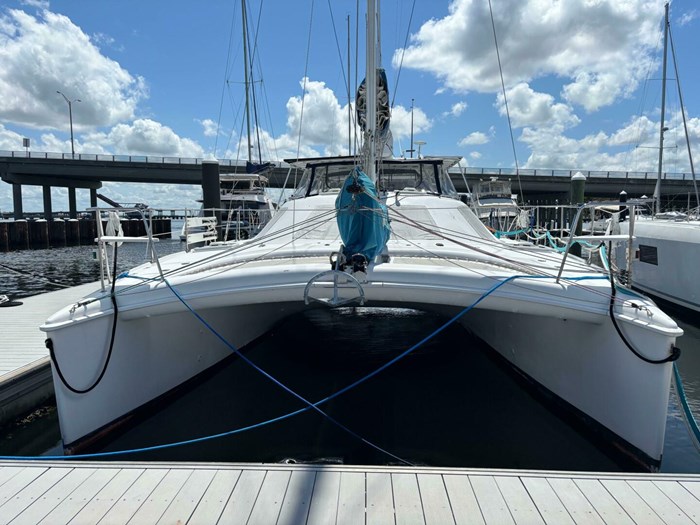 1999 Manta 40 Photo 2 of 41