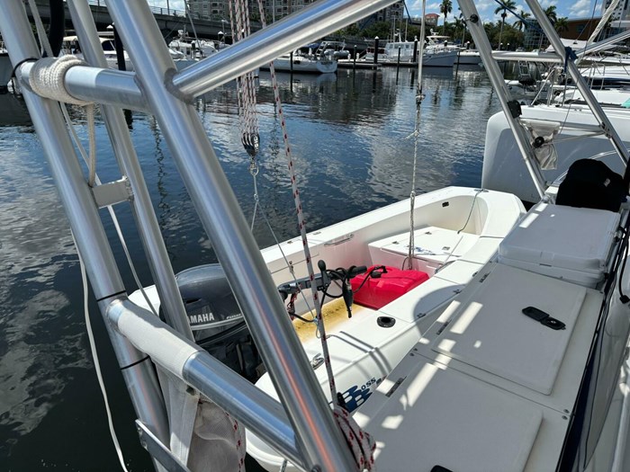 1999 Manta 40 Photo 6 of 41