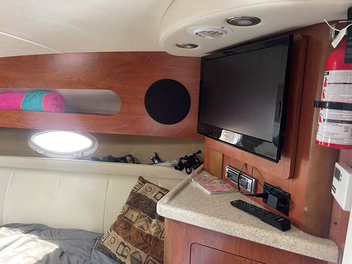 2007 Rinker 280 Photo 6 of 11