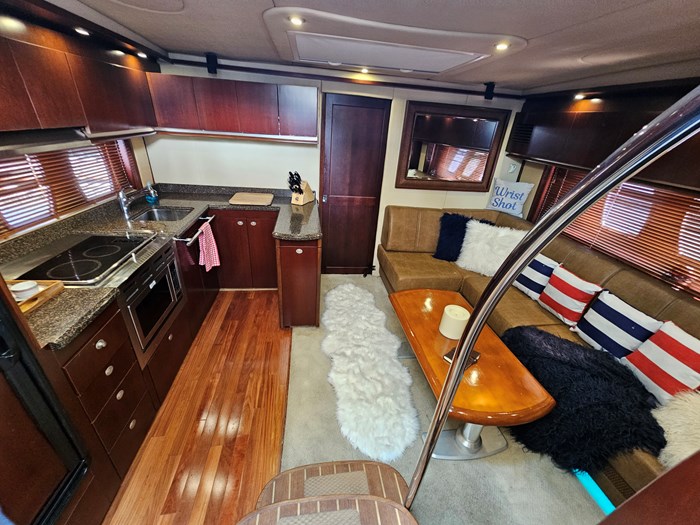 2005 Sea Ray Sundancer 48 Photo 19 of 45