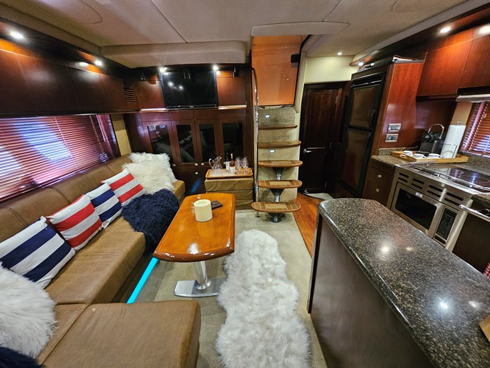 2005 Sea Ray Sundancer 48 Photo 20 of 45