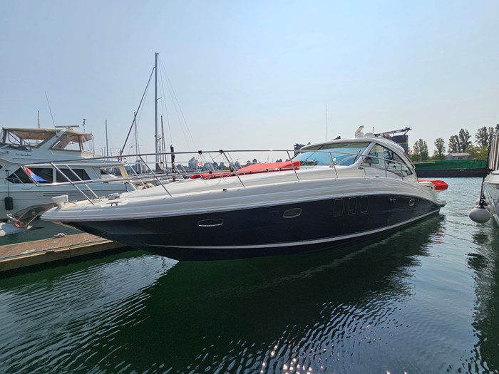 2005 Sea Ray Sundancer 48 Photo 4 of 45