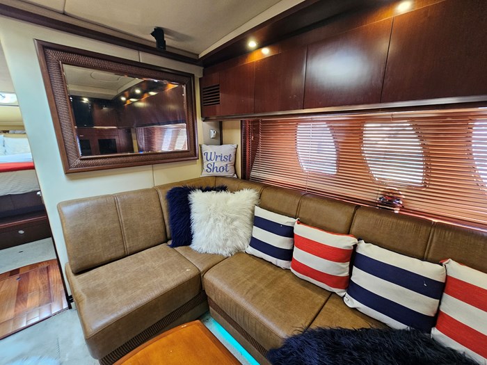 2005 Sea Ray Sundancer 48 Photo 23 of 45