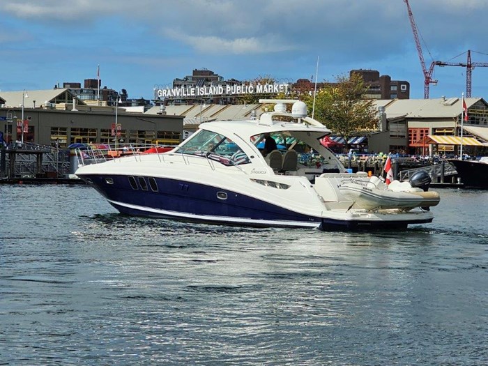 2005 Sea Ray Sundancer 48 Photo 41 of 45