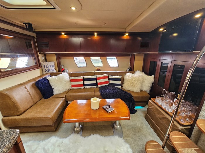2005 Sea Ray Sundancer 48 Photo 25 of 45