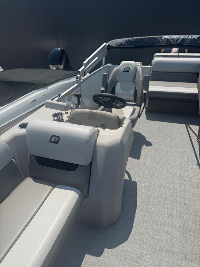 2025 Princecraft Vectra® 21L Photo 5 of 7