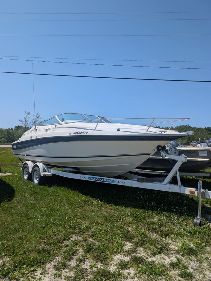 1996 Doral 23 C Photo 1 of 4