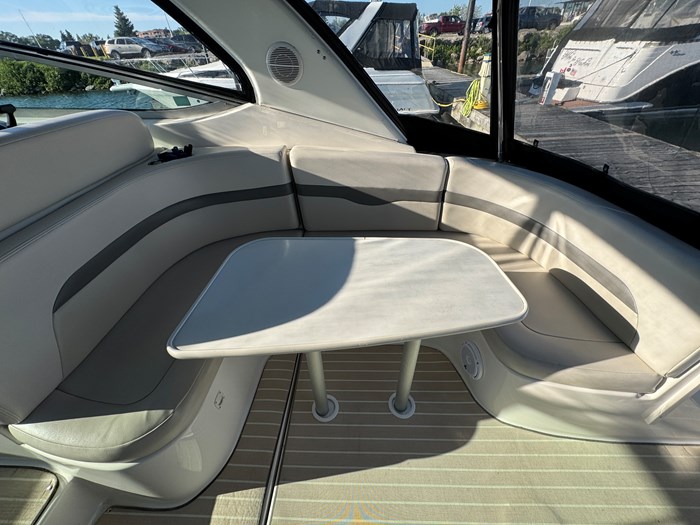 2005 Chaparral 330 Signature Photo 7 of 16