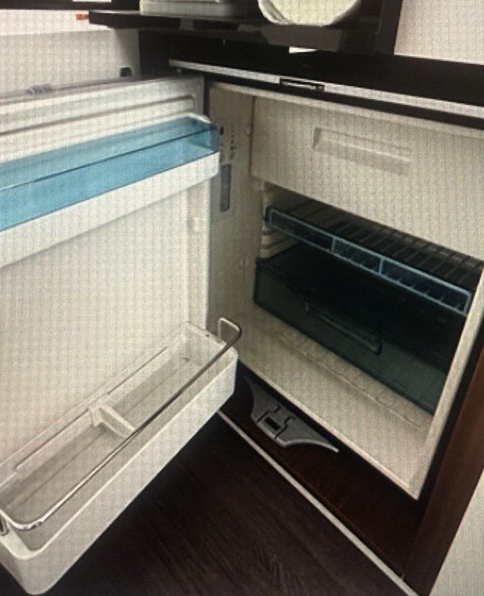 2019 Beneteau Antares 27 Photo 21 of 23