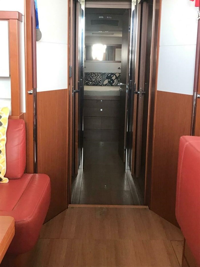 2015 Beneteau Sense 55 Photo 8 of 19