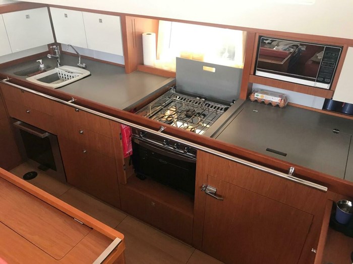 2015 Beneteau Sense 55 Photo 9 of 19