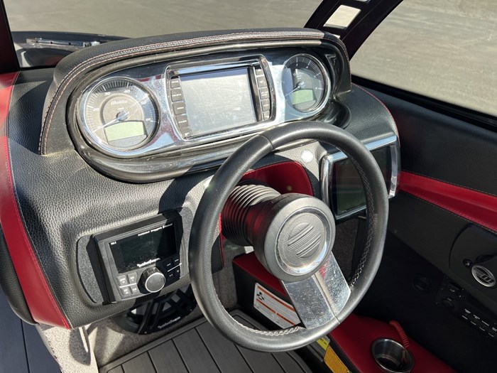 2013 Malibu 247 LSV Photo 25 of 44