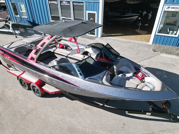 2013 Malibu 247 LSV Photo 4 of 44