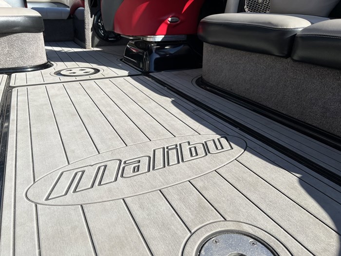 2013 Malibu 247 LSV Photo 37 of 44