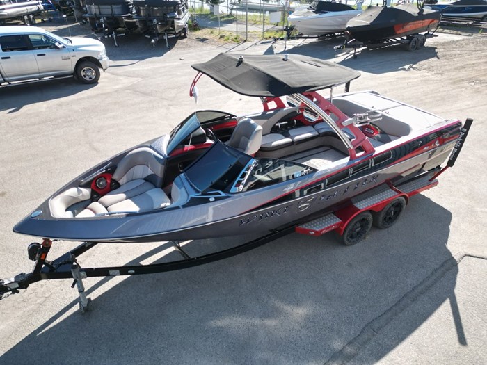 2013 Malibu 247 LSV Photo 6 of 44