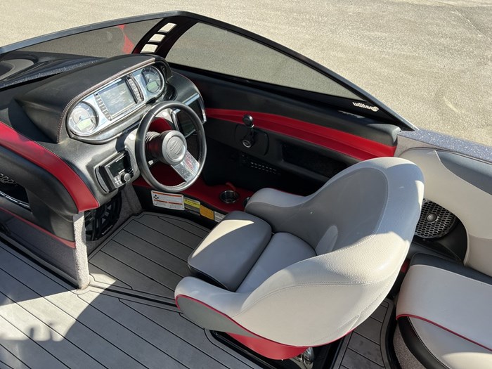 2013 Malibu 247 LSV Photo 24 of 44