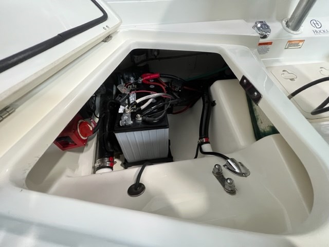 2019 Boston Whaler 240 Dauntless Photo 24 of 27