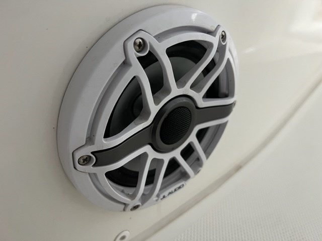 2019 Boston Whaler 240 Dauntless Photo 19 of 27