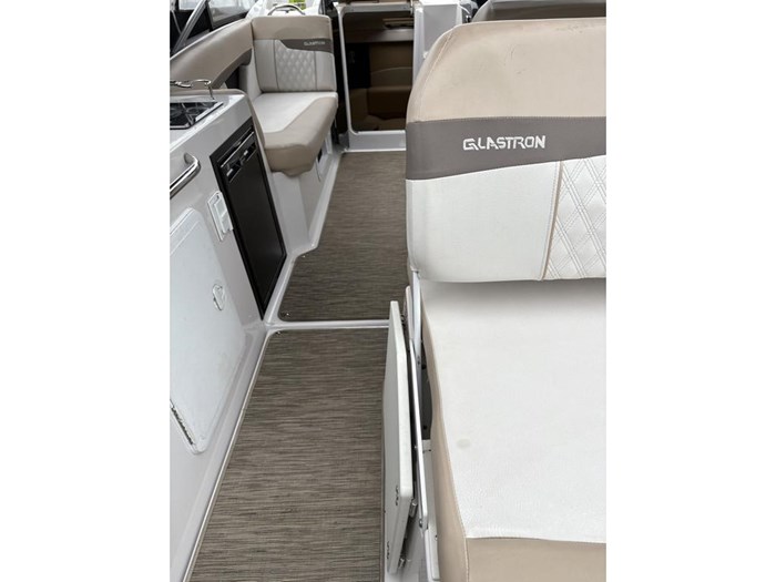 2018 Glastron Gs 259 Photo 9 of 28