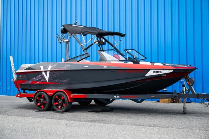 2014 AXIS A22 Vandall Photo 2 of 14