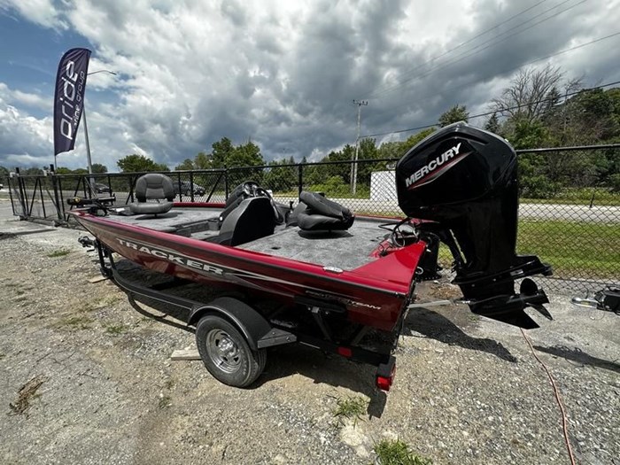2023 Tracker PRO TEAM 175 TXW Photo 2 of 6