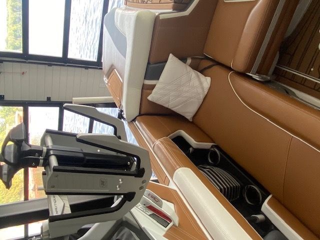 2017 Nautique G23 Photo 6 of 11