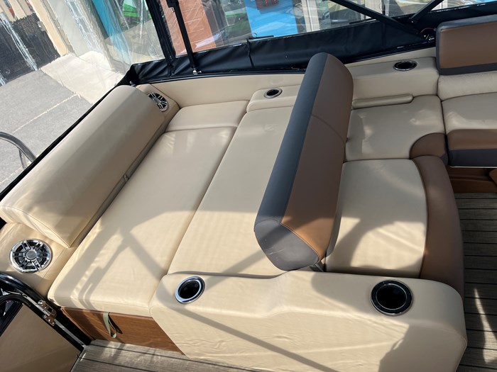 2023 Legend V-Series Dual Lounge Sport Pro Photo 19 of 25