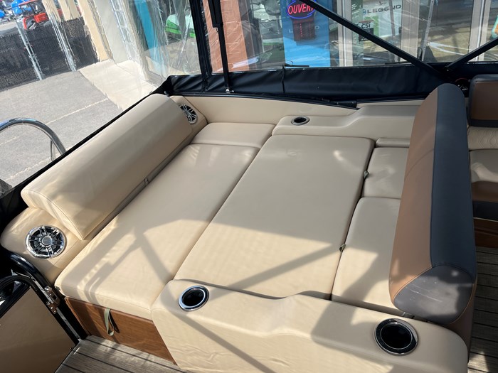 2023 Legend V-Series Dual Lounge Sport Pro Photo 20 of 25