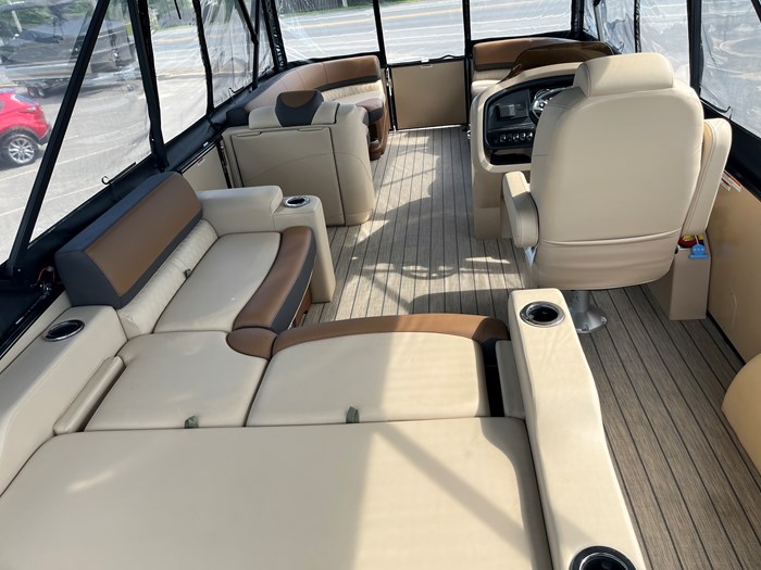 2023 Legend V-Series Dual Lounge Sport Pro Photo 21 of 25