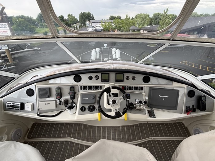 2009 CARVER 46 MOTOR YACHT Photo 11 of 27