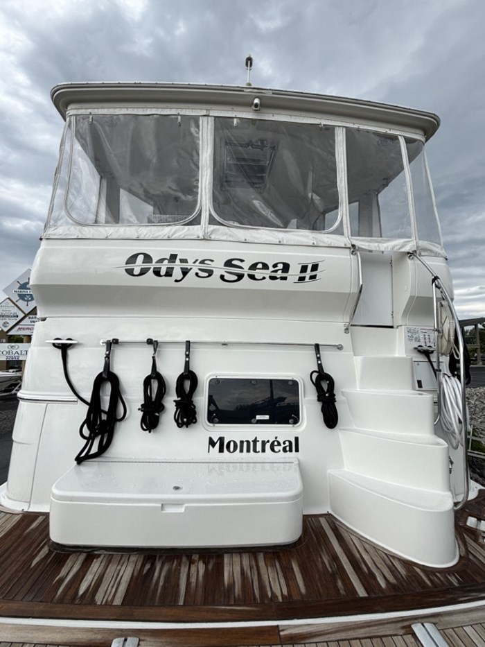 2009 CARVER 46 MOTOR YACHT Photo 4 of 27