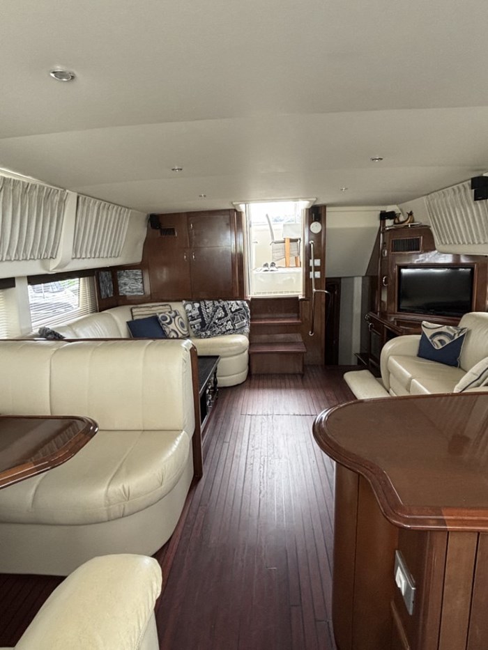 2009 CARVER 46 MOTOR YACHT Photo 27 of 27