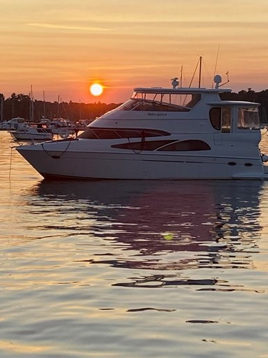 2009 CARVER 46 MOTOR YACHT Photo 6 of 27