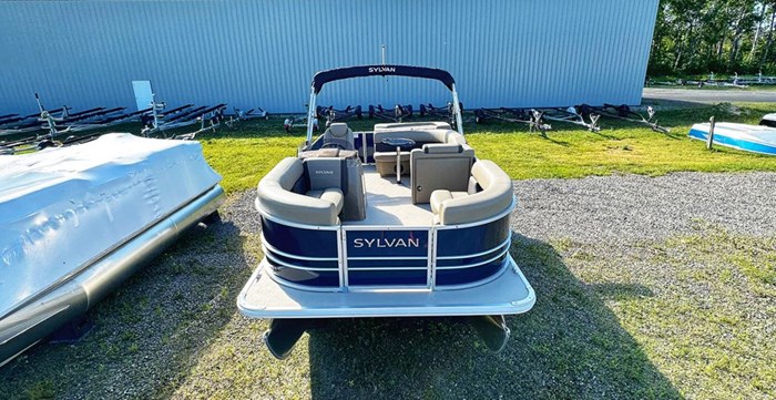 2026 SYLVAN 8520 MIRAGE CRUISE Photo 2 of 19