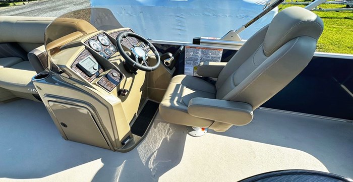 2026 SYLVAN 8520 MIRAGE CRUISE Photo 11 of 19