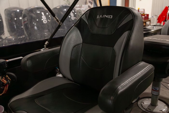 2022 Lund 2175 Pro V Limited Sport Photo 10 of 17