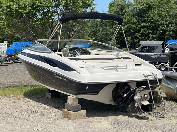 2008 Crownline Bowrider 21 SS Photo 1 of 11