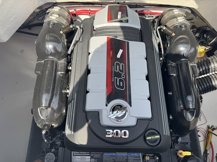 2025 Glastron GTD 245 Photo 21 sur 21